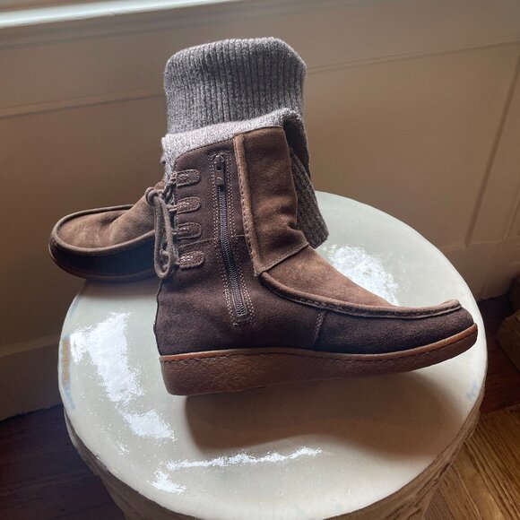 The North Face Insulated Alana Suede Fold Over Sweater Boot - Picture 4 of 7